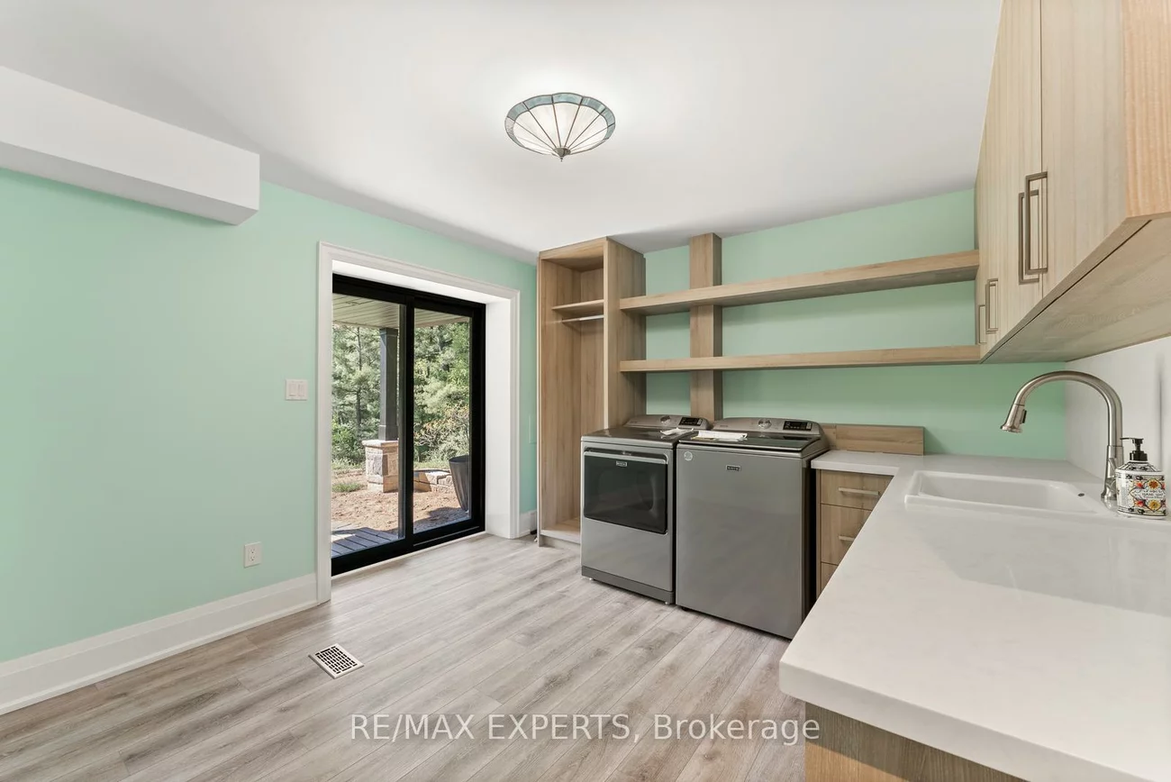 211, Pine, Palgrave, Caledon