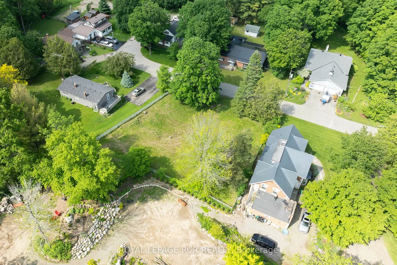 00, Amelia, Alton, Caledon