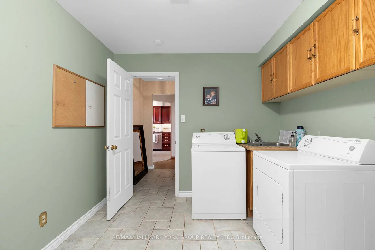 33, Matson, Palgrave, Caledon