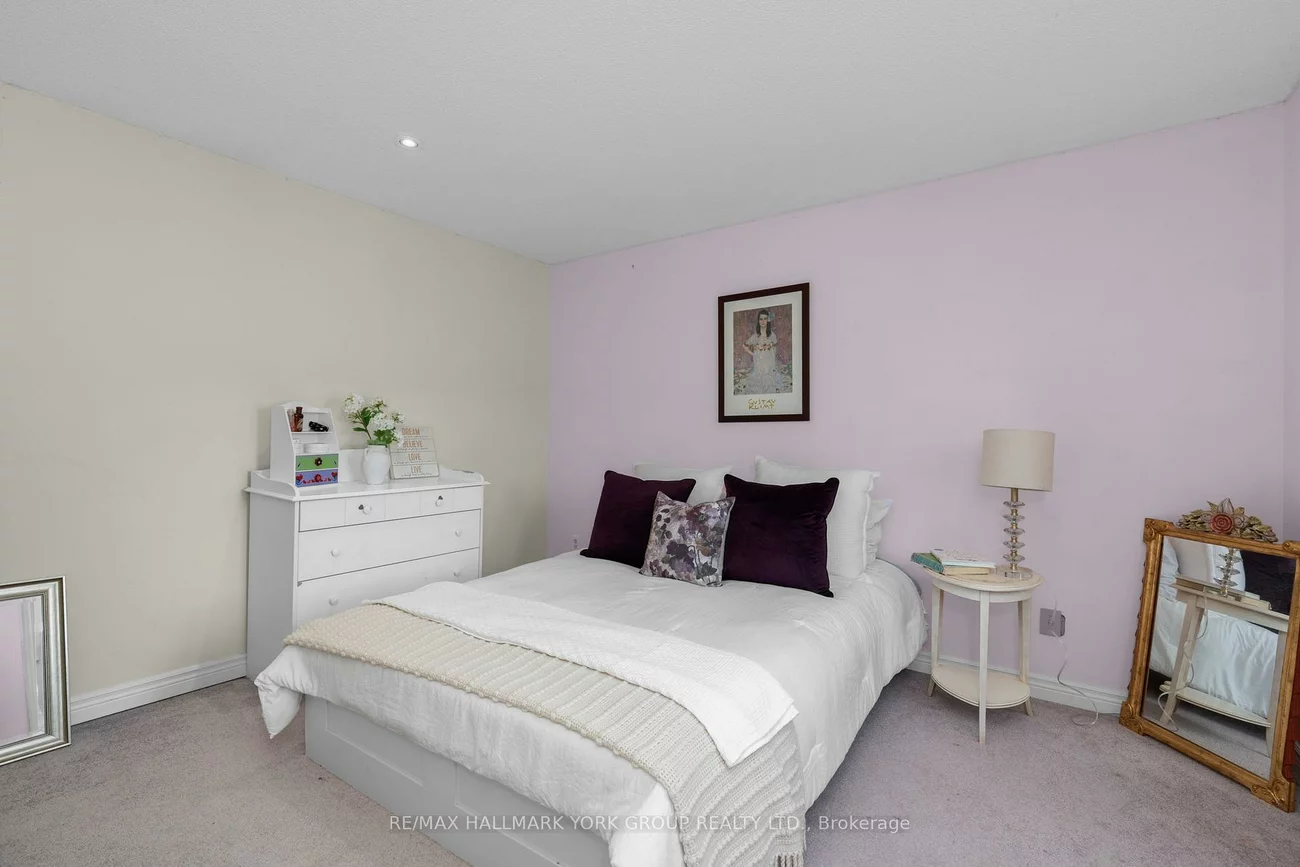 33, Matson, Palgrave, Caledon