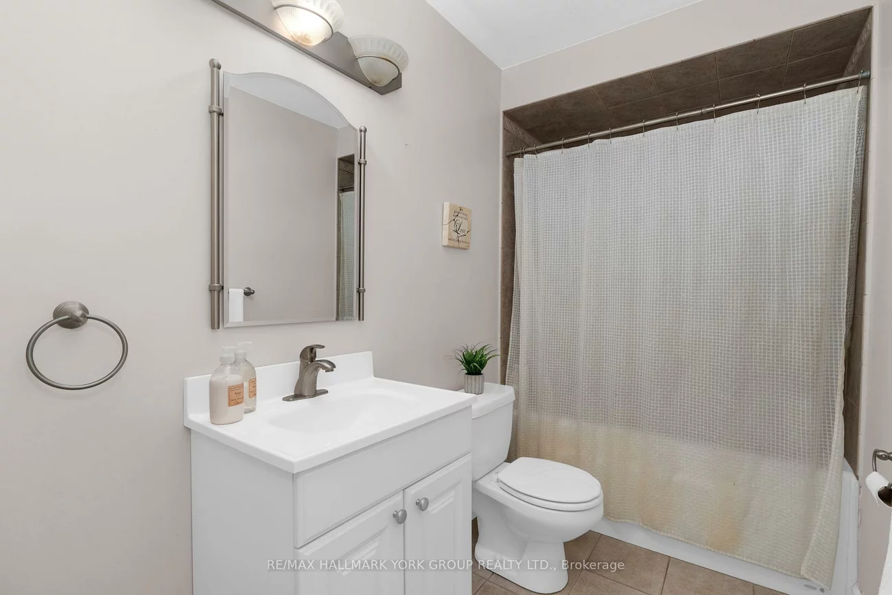 33, Matson, Palgrave, Caledon