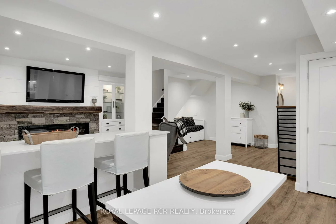 8, Mcelroy, Caledon East, Caledon