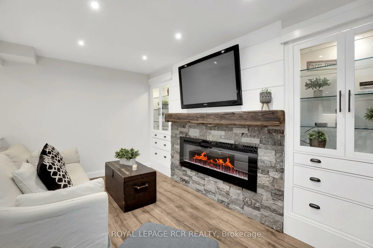 8, Mcelroy, Caledon East, Caledon