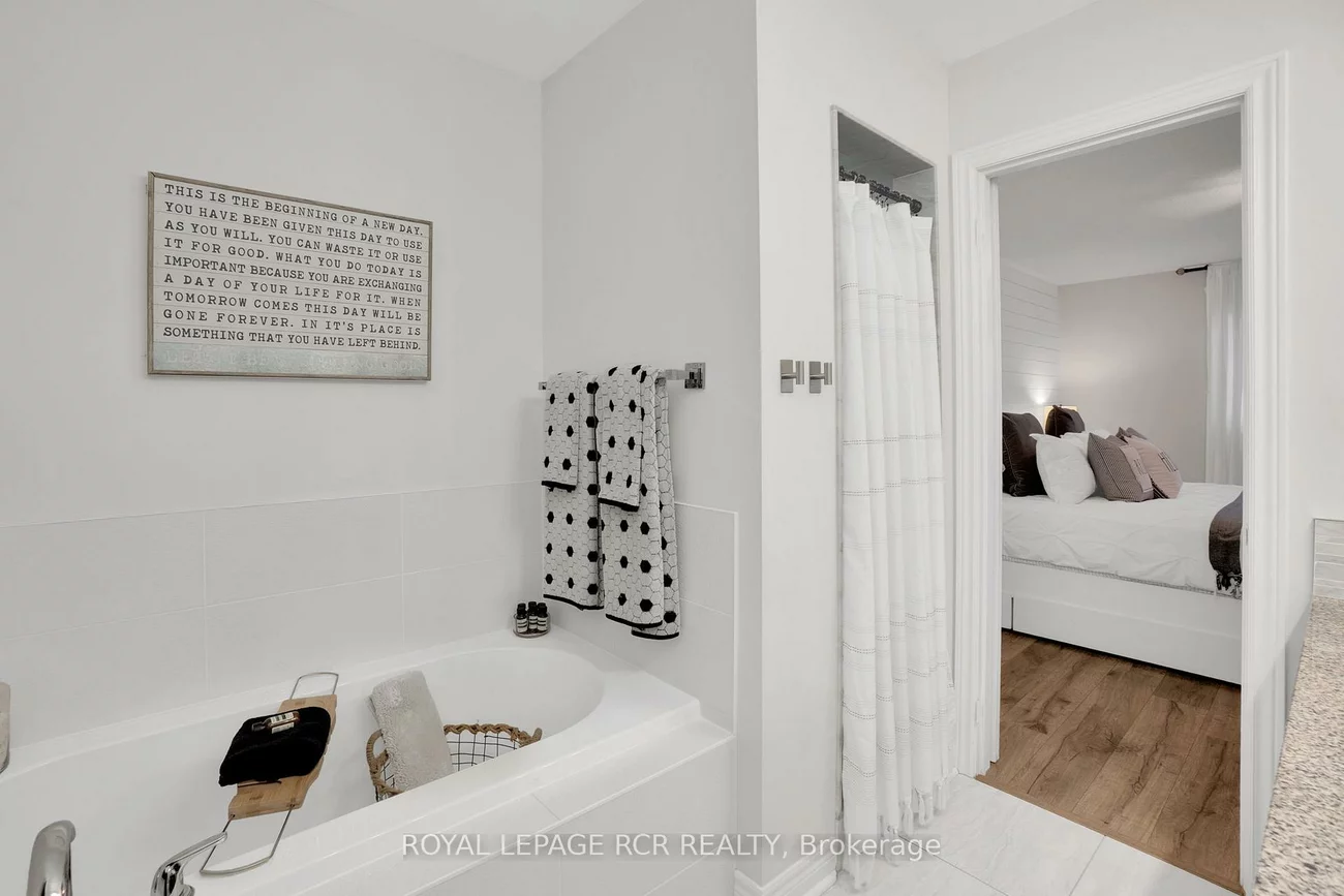 8, Mcelroy, Caledon East, Caledon