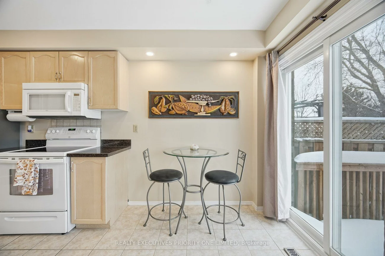 28, Smith, Bolton East, Caledon