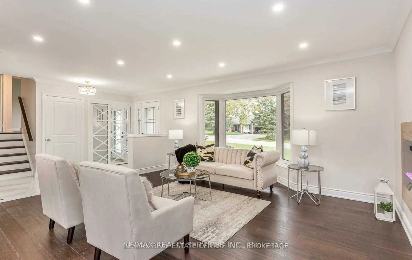 4, Blue Horizon, Caledon Village, Caledon