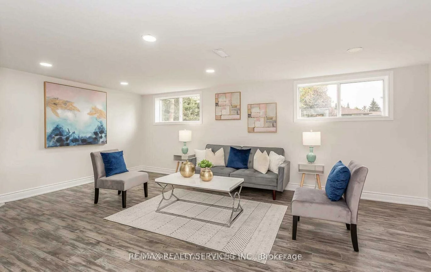 4, Blue Horizon, Caledon Village, Caledon