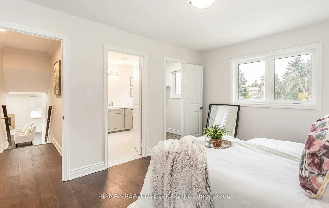 4, Blue Horizon, Caledon Village, Caledon