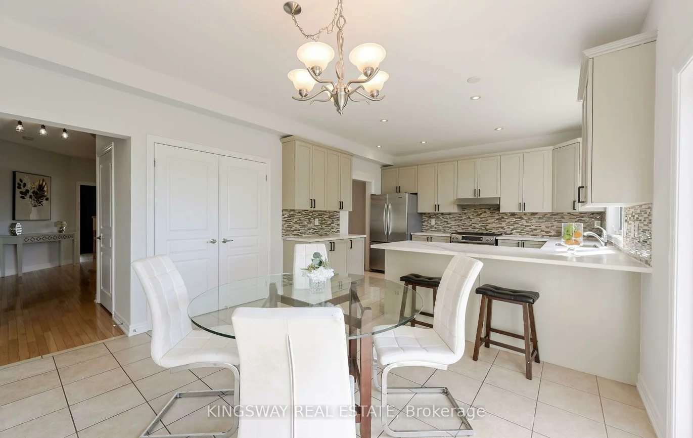 70, Silvervalley, Bolton North, Caledon