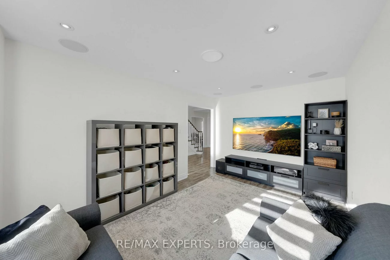 11, De Rose, Bolton West, Caledon