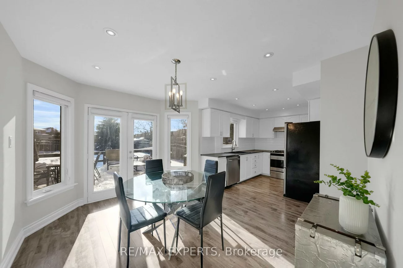 11, De Rose, Bolton West, Caledon