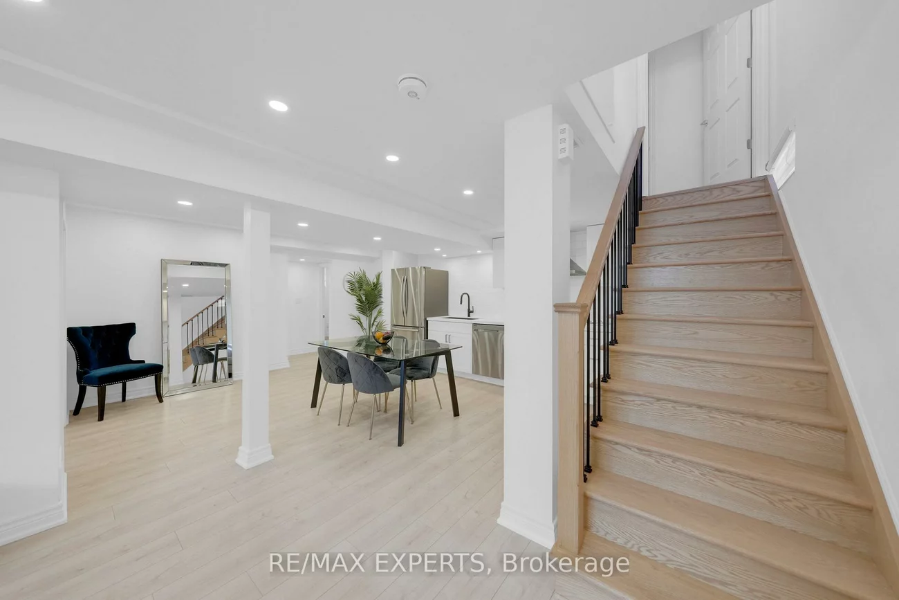 11, De Rose, Bolton West, Caledon