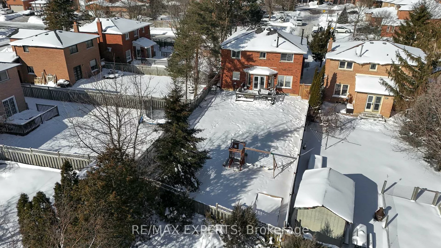 11, De Rose, Bolton West, Caledon