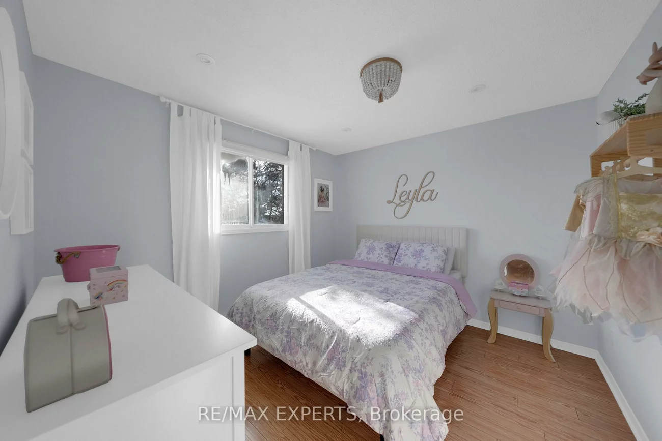 11, De Rose, Bolton West, Caledon