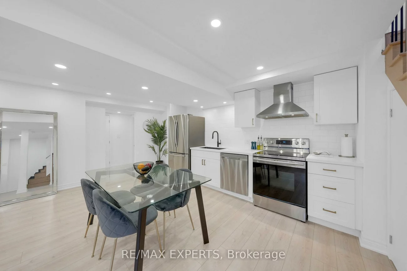 11, De Rose, Bolton West, Caledon