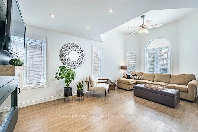 57, Royalton, Bolton East, Caledon