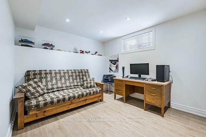 57, Royalton, Bolton East, Caledon