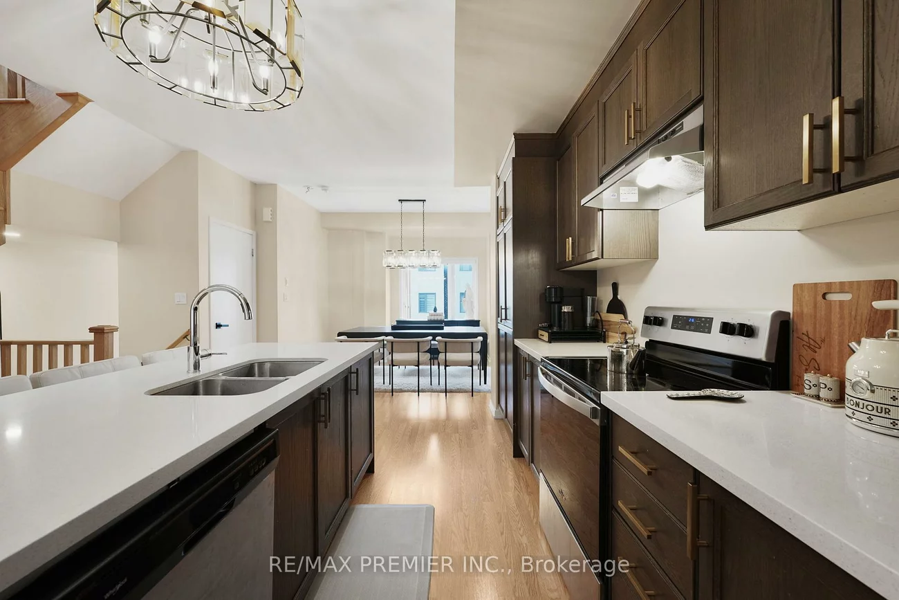 12, Heathrow, Bolton East, Caledon