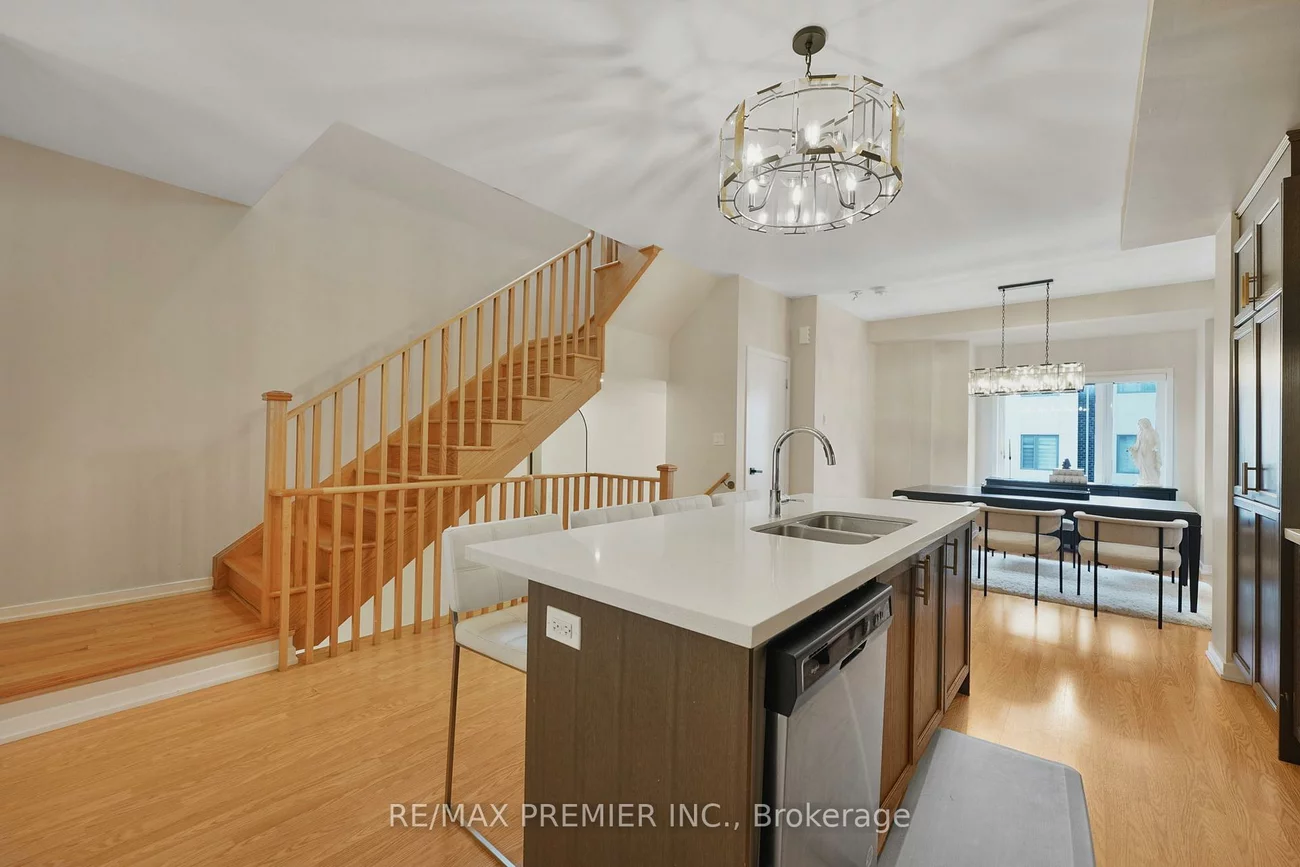 12, Heathrow, Bolton East, Caledon