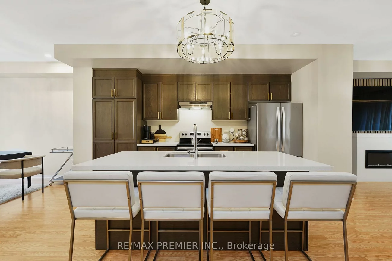 12, Heathrow, Bolton East, Caledon