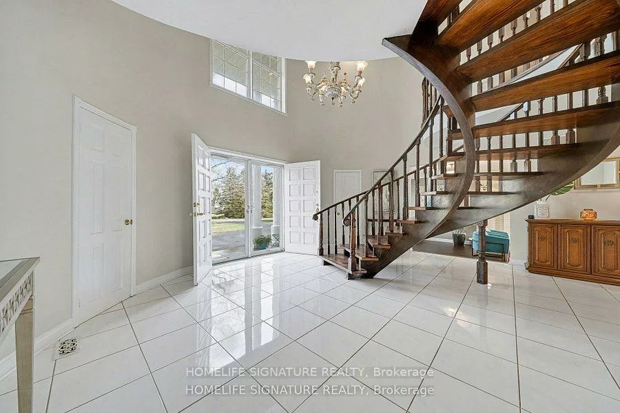 28, Walton, Palgrave, Caledon