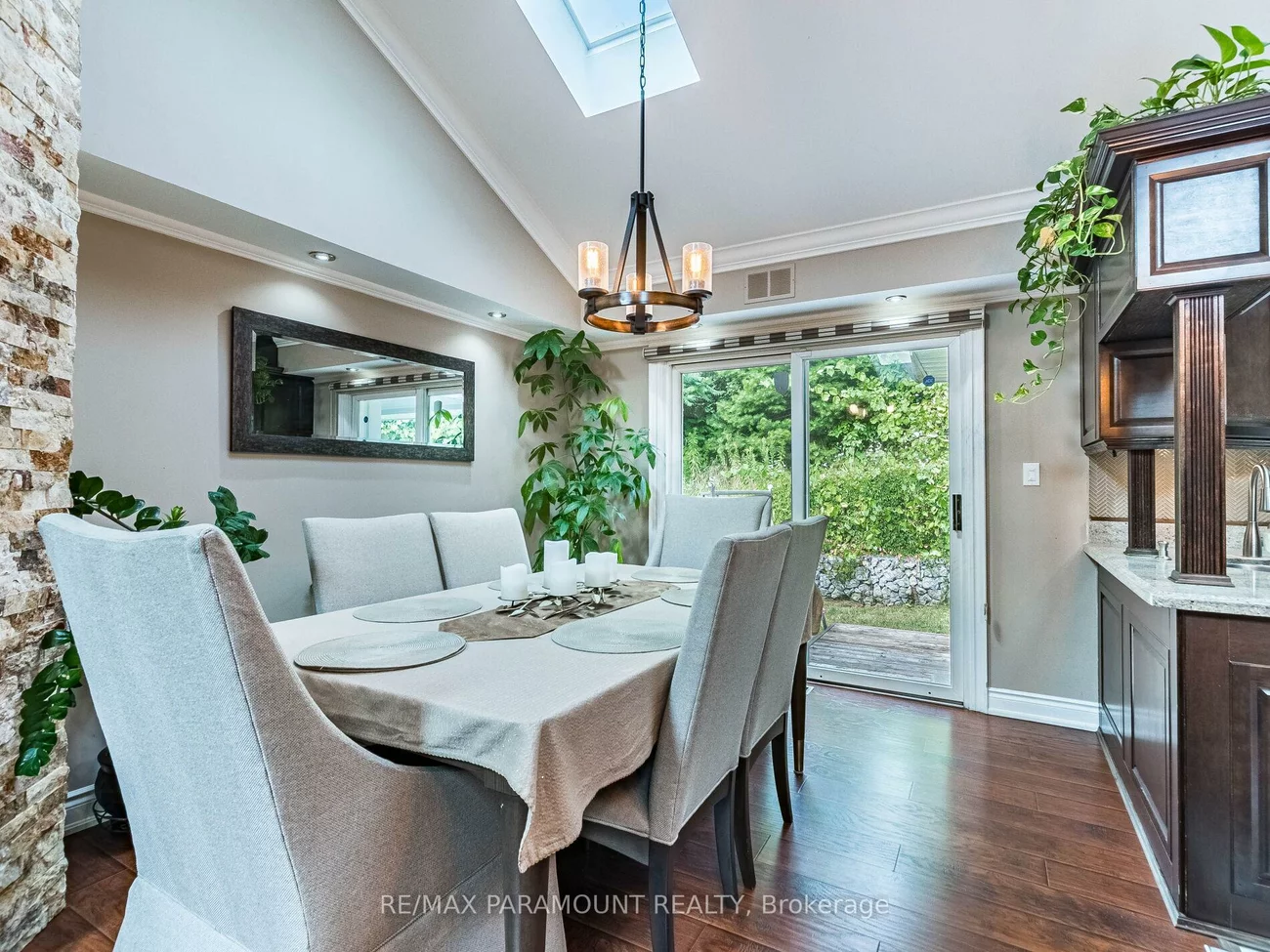 14, King, Rural Caledon, Caledon