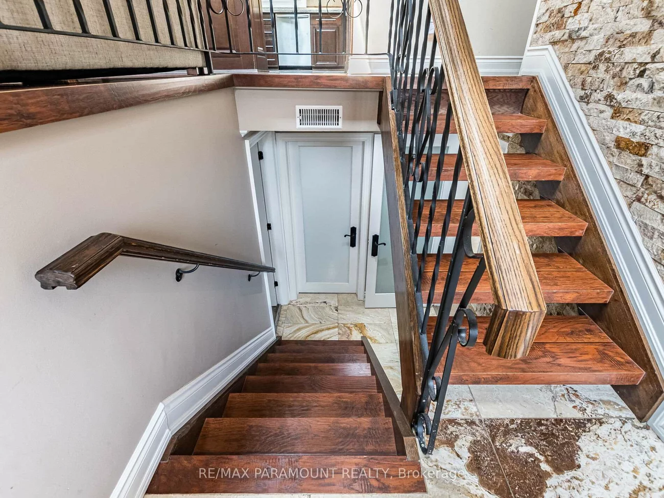 14, King, Rural Caledon, Caledon