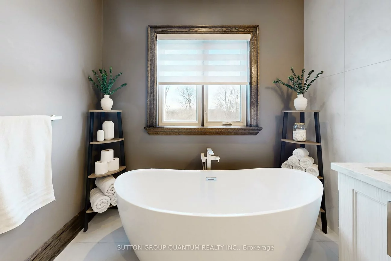 166, Logan, Palgrave, Caledon