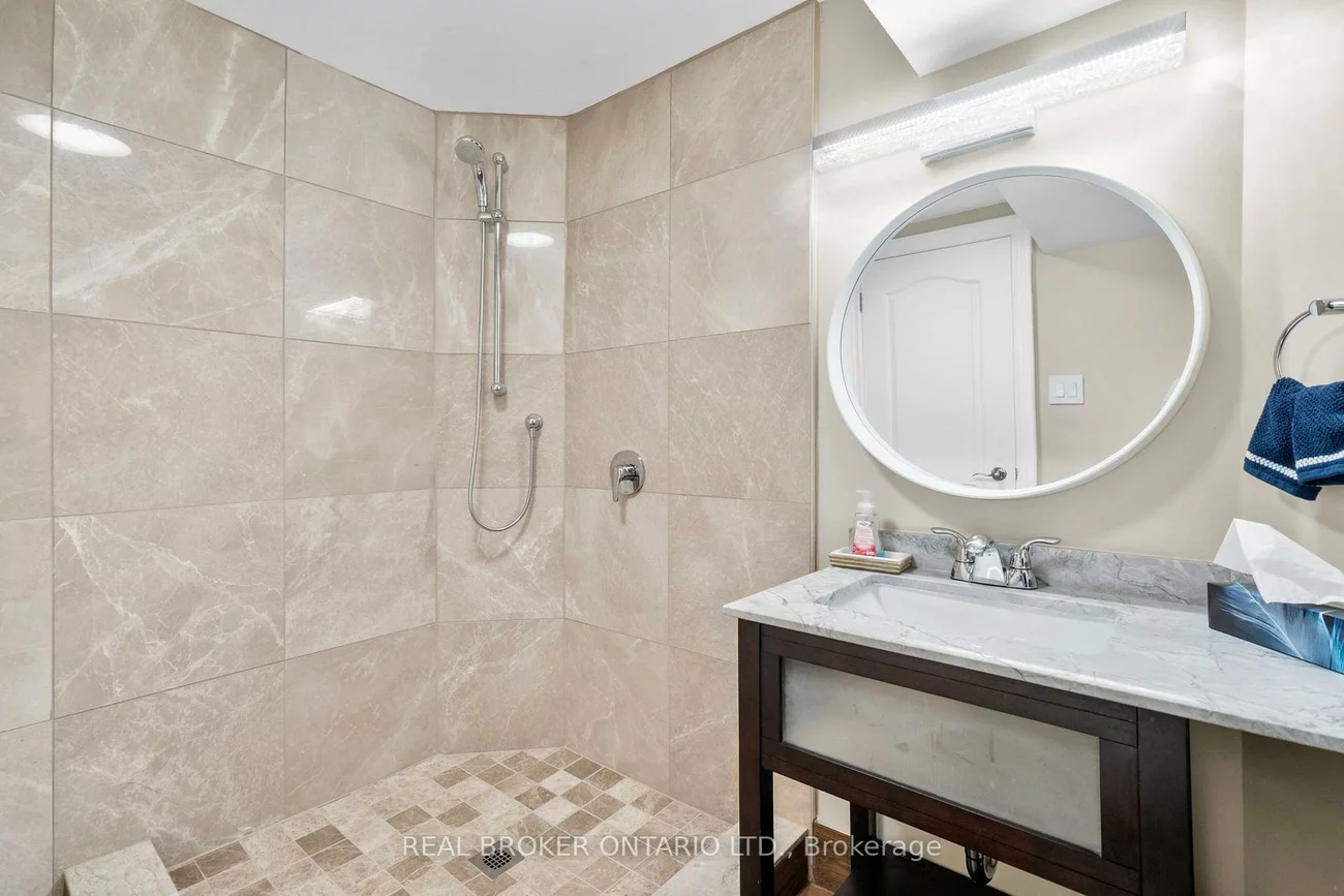 11, Fountainbridge, Bolton East, Caledon