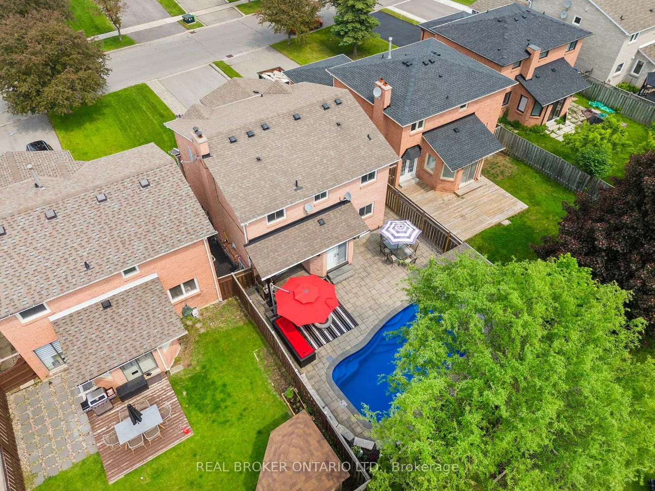 11, Fountainbridge, Bolton East, Caledon