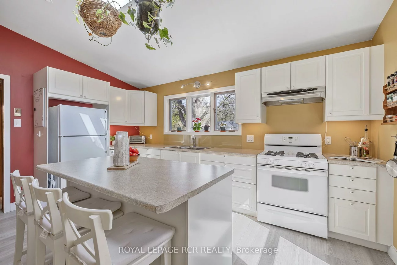 91, King, Bolton West, Caledon