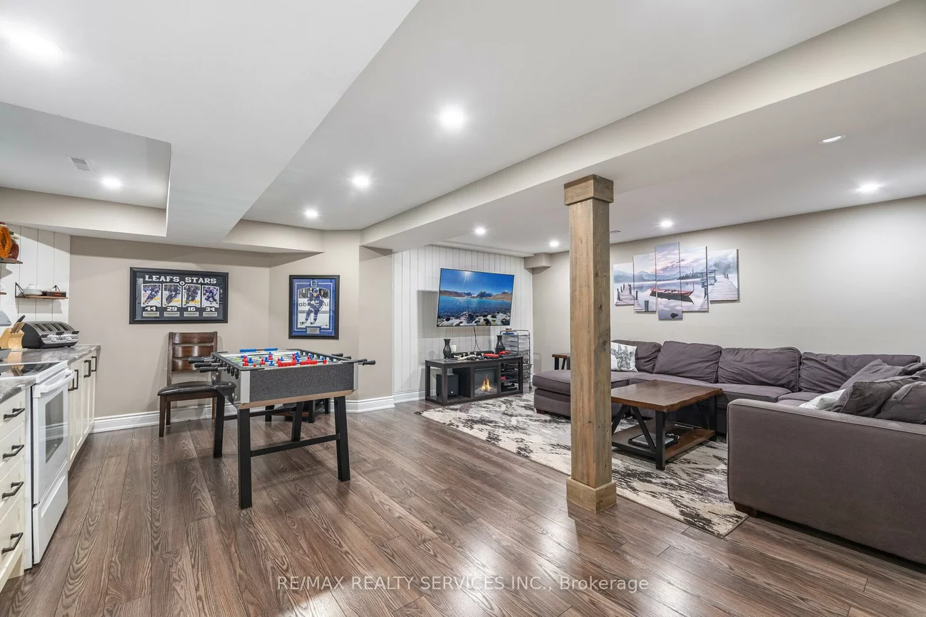 13, Emily Carr, Bolton West, Caledon