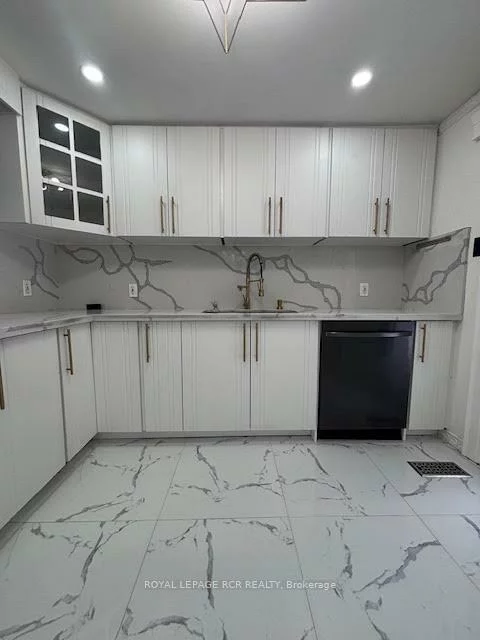 134, Queen, Bolton West, Caledon