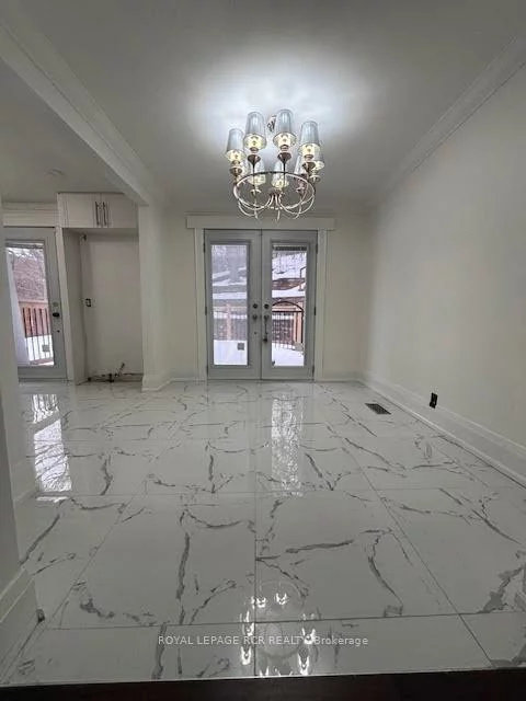 134, Queen, Bolton West, Caledon