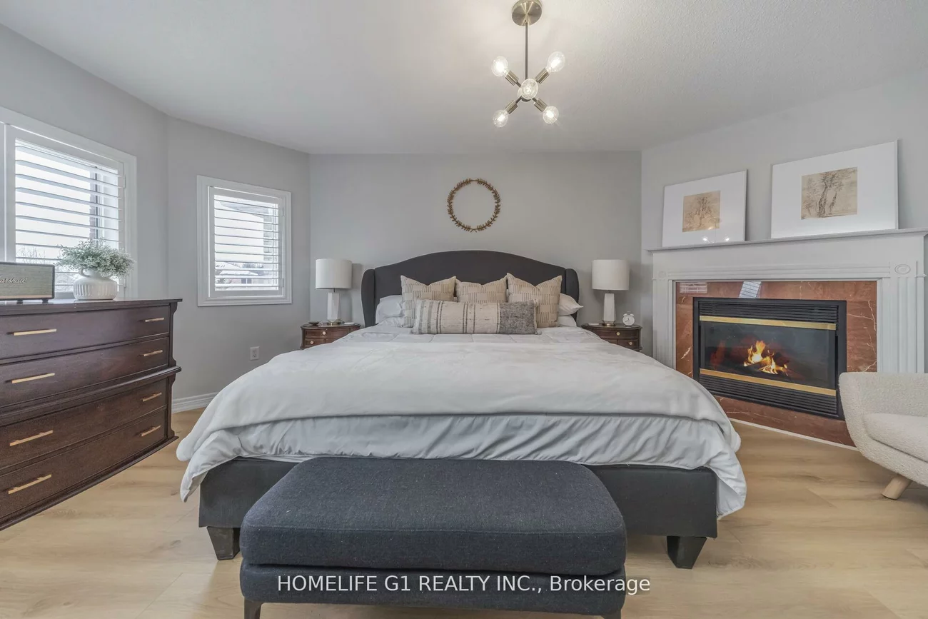 53, Humbershed, Bolton West, Caledon