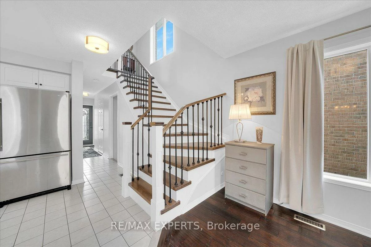 4, Knoll Haven, Bolton North, Caledon