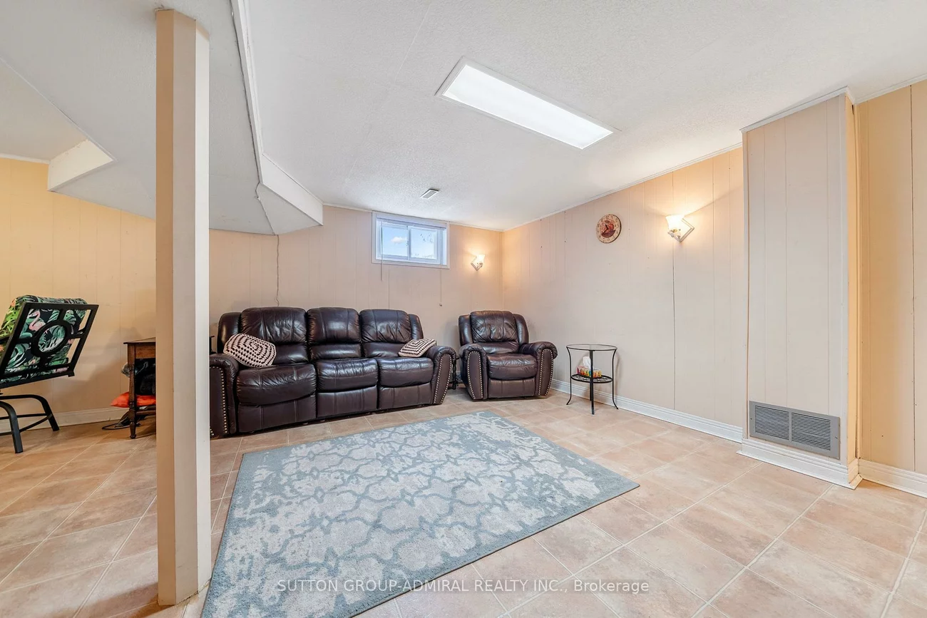 195, Ridge, Bolton West, Caledon