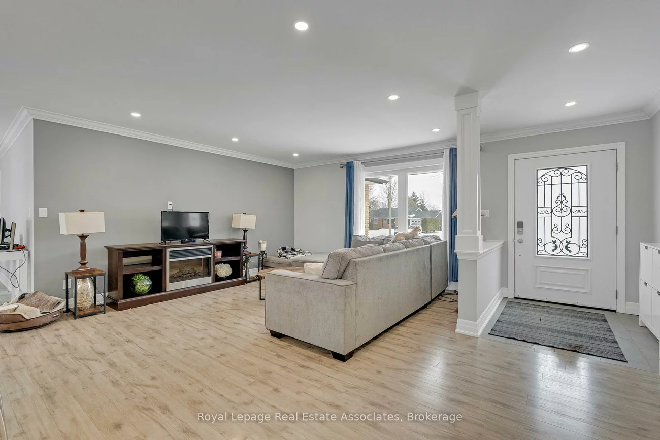 44, McClellan, Alton, Caledon