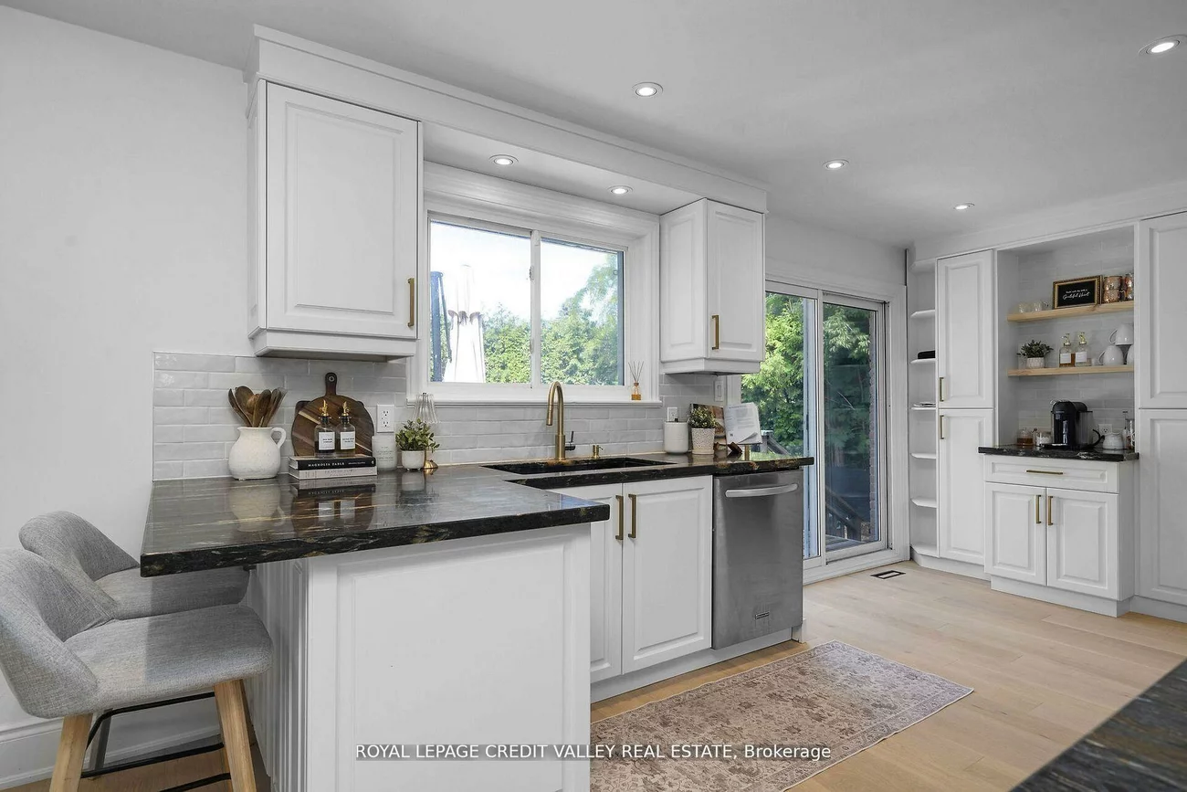 47, Larry, Caledon East, Caledon