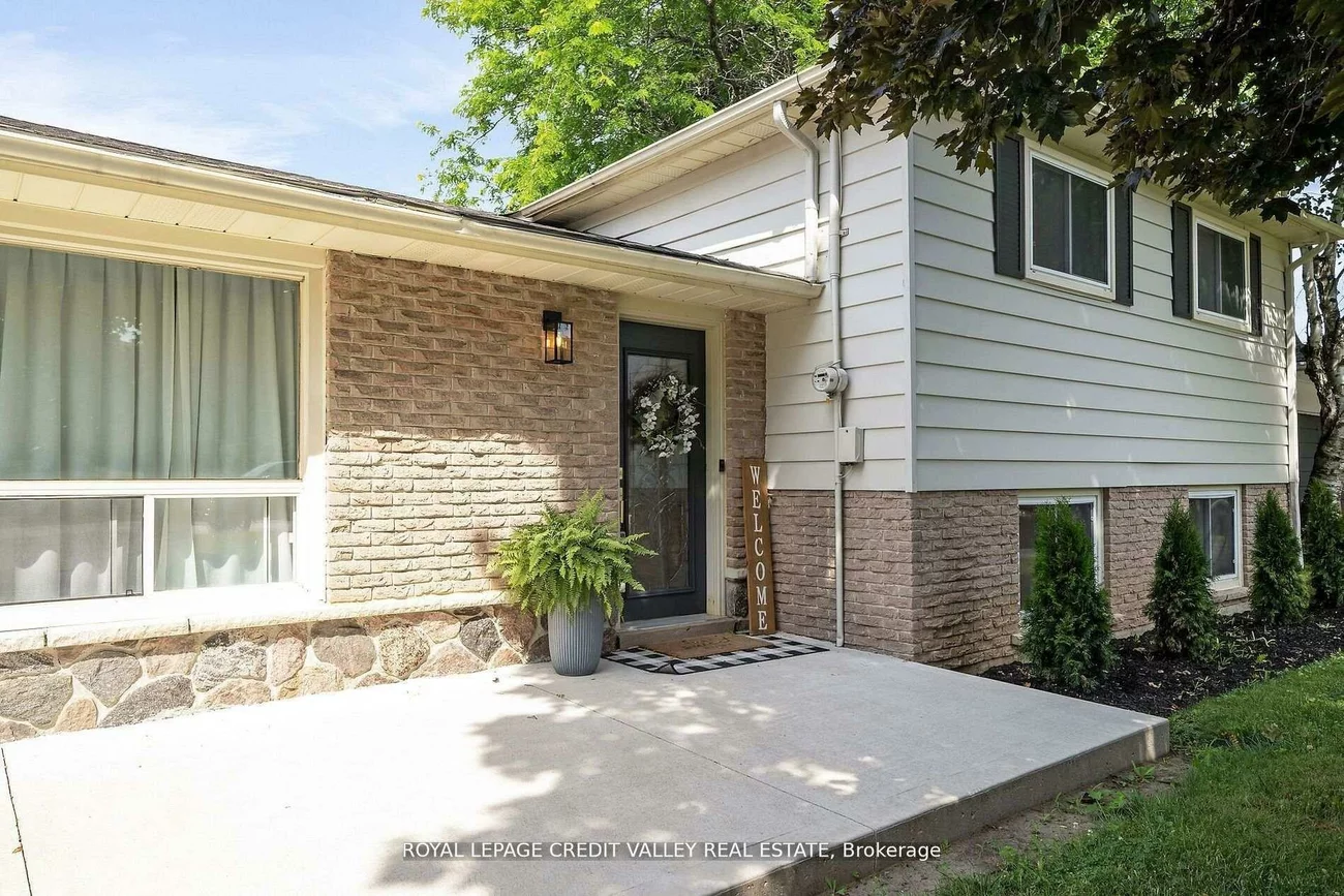 47, Larry, Caledon East, Caledon