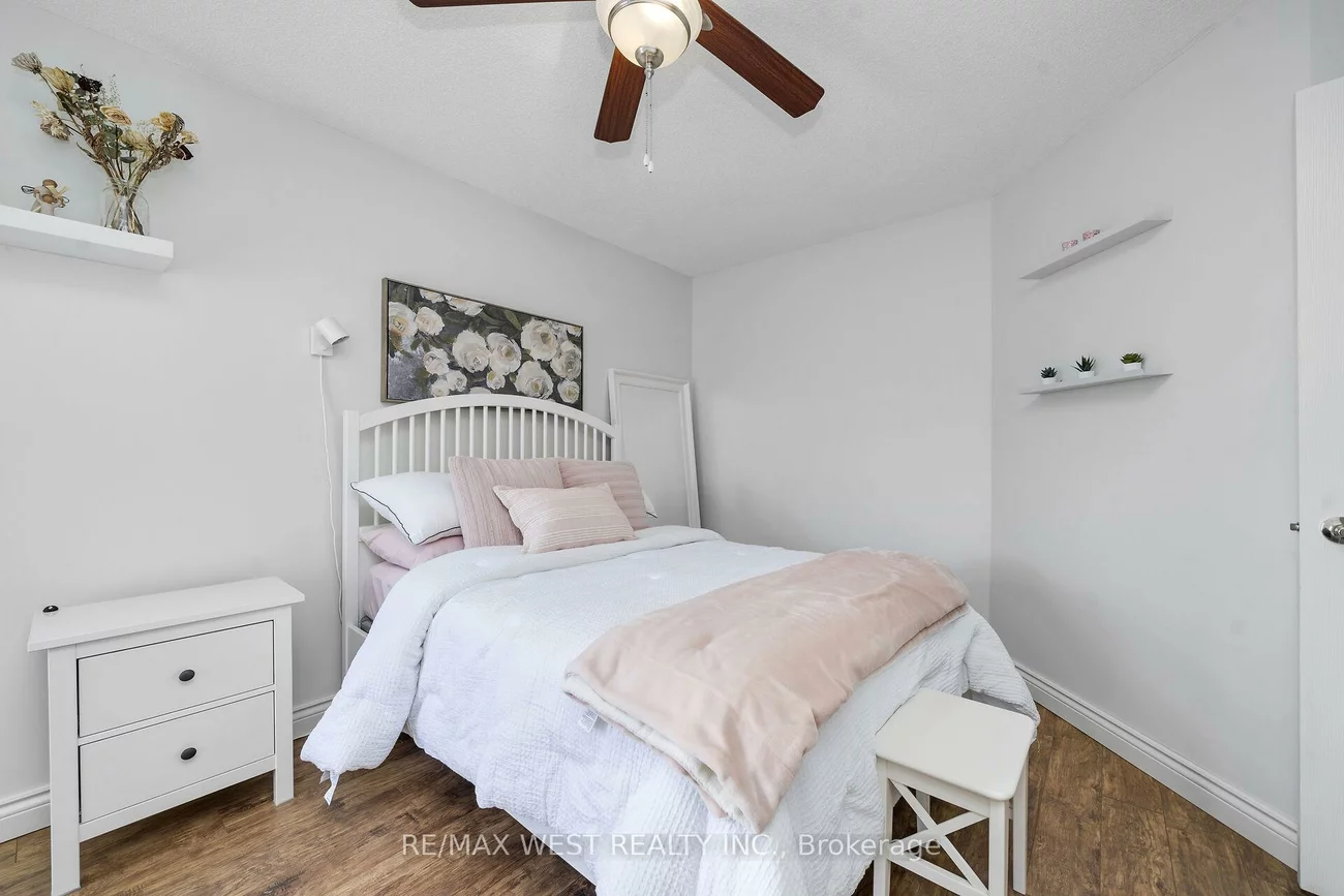 99, Gray Park, Bolton West, Caledon