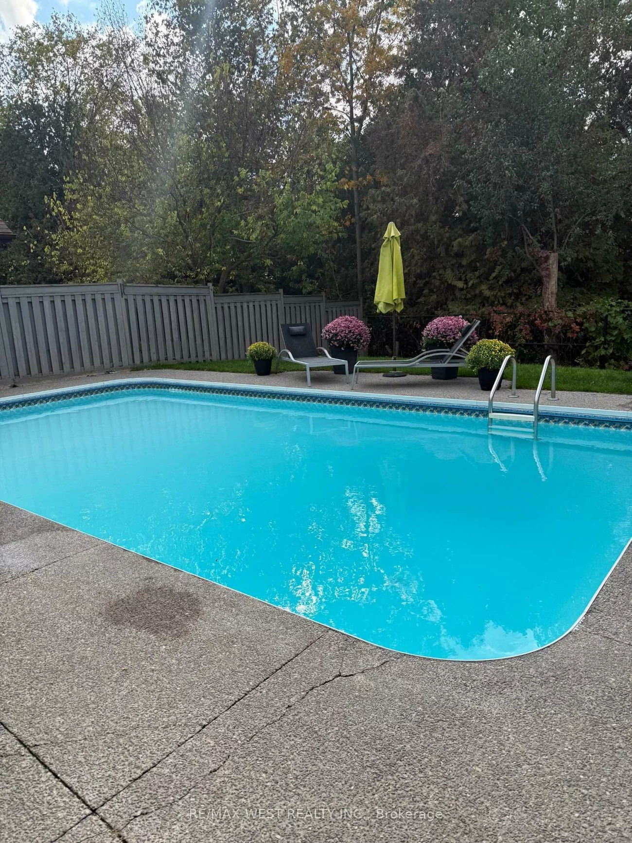 99, Gray Park, Bolton West, Caledon