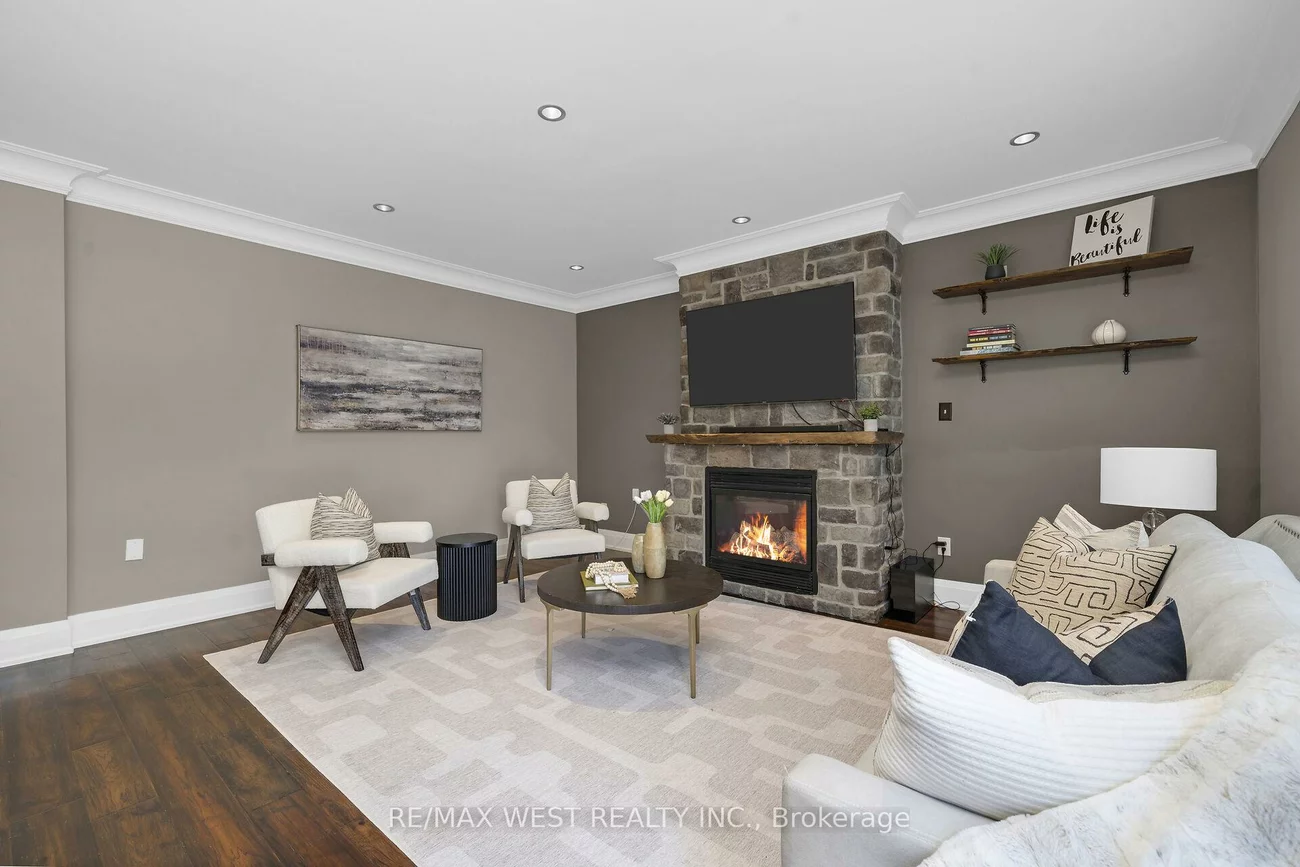 99, Gray Park, Bolton West, Caledon