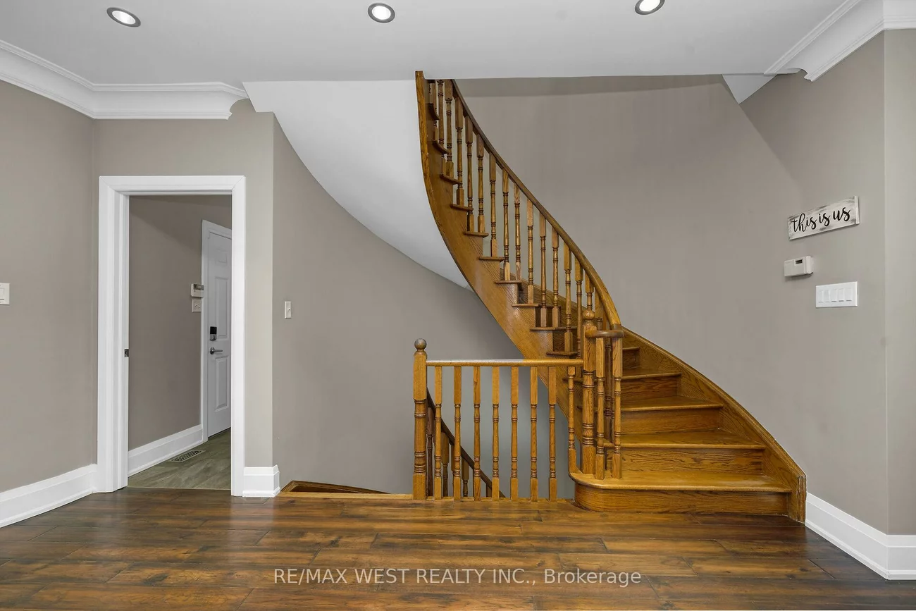 99, Gray Park, Bolton West, Caledon