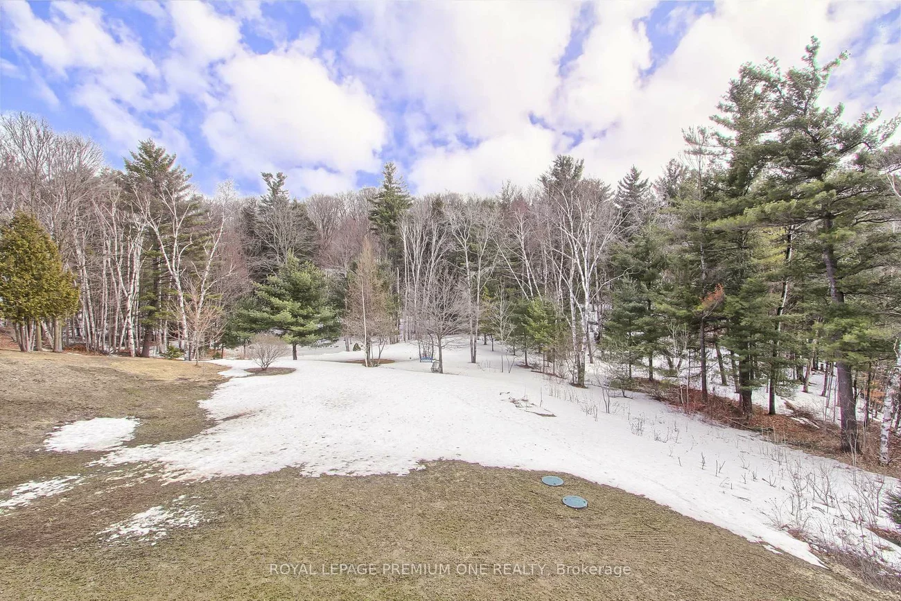 211, Pine, Palgrave, Caledon