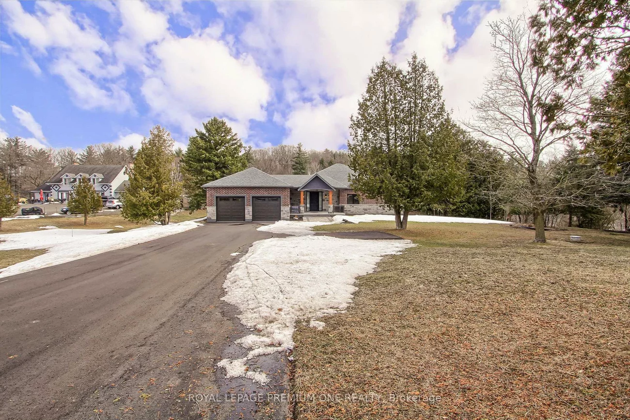 211, Pine, Palgrave, Caledon