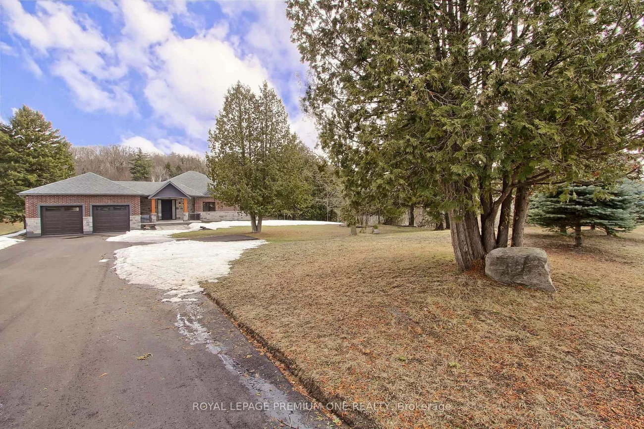 211, Pine, Palgrave, Caledon