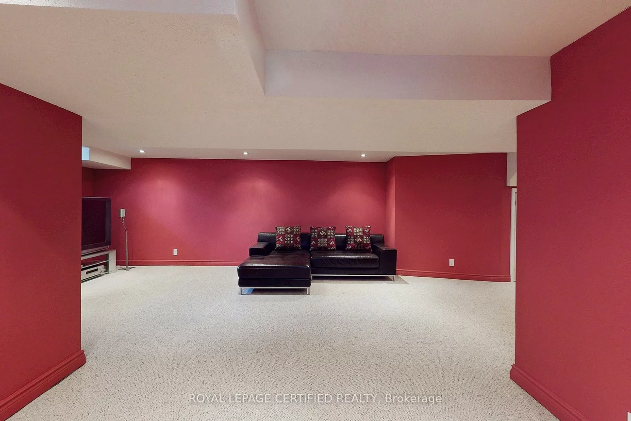 8, Grapevine, Bolton West, Caledon