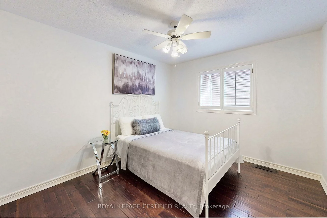 8, Grapevine, Bolton West, Caledon