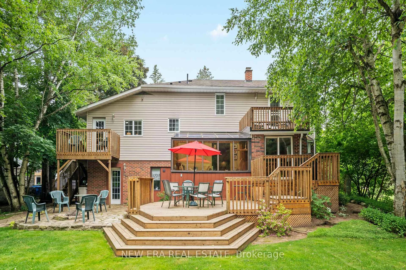 49, Credit, Cheltenham, Caledon